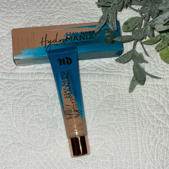 Urban Decay Tan Foundation Radiant Finish #41 - Picture 6 of 8